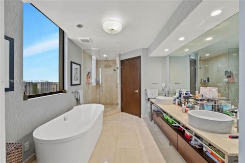 Copropriété à vendre à Sunny Isles Beach, Floride: 3 chambres, 221.39 m2 № 2046348 - photo 20