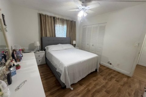 Copropriété à vendre à Sunrise, Floride: 2 chambres, 70.61 m2 № 2005515 - photo 18