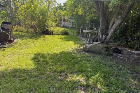 House in Miami Gardens, Florida 3 bedrooms, 125.42 sq.m. № 1811942 - photo 9
