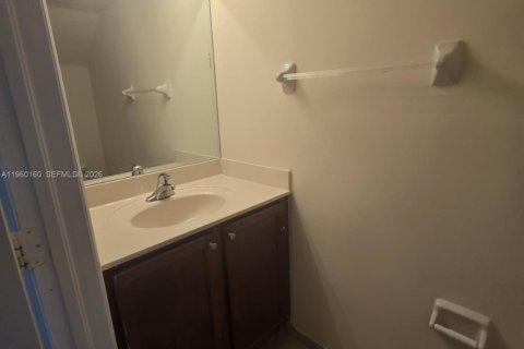 Adosado en alquiler en Cutler Bay, Florida, 2 dormitorios, 135.45 m2 № 2019882 - foto 7