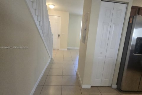 Adosado en alquiler en Cutler Bay, Florida, 2 dormitorios, 135.45 m2 № 2019882 - foto 5
