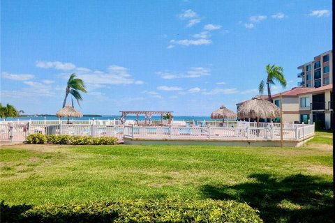 Condo à Saint Petersburg, Floride, 2 chambres № 2104867