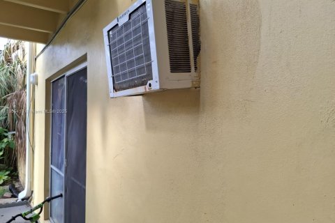 Купить кондоминиум в Норт-Майами, Флорида 2 спальни, 89.19м2, № 2045131 - фото 5