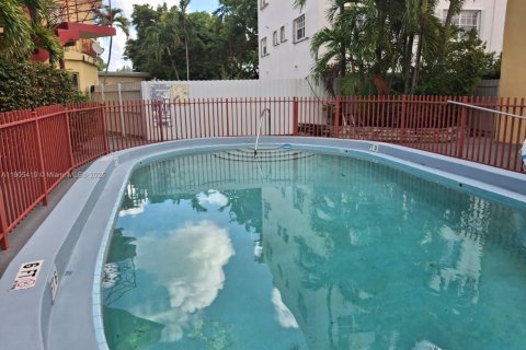 Купить кондоминиум в Норт-Майами, Флорида 2 спальни, 89.19м2, № 2045131 - фото 8