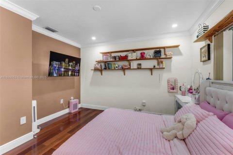 Купить виллу или дом в Майами, Флорида 3 спальни, 152.55м2, № 1955473 - фото 16