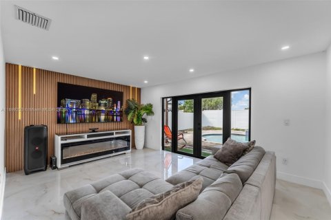 Купить виллу или дом в Майами, Флорида 3 спальни, 152.55м2, № 1955473 - фото 4