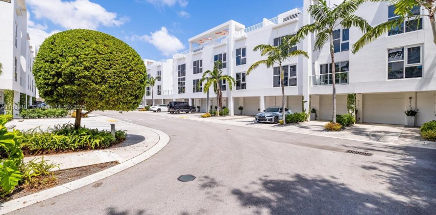 Condo à Miami, Floride, 3 chambres № 1825694