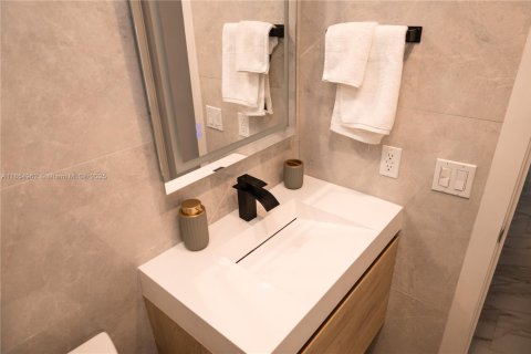 Apartment in Miami Beach, Florida 1 bedroom, 59.83 sq.m. № 1981208 - photo 9