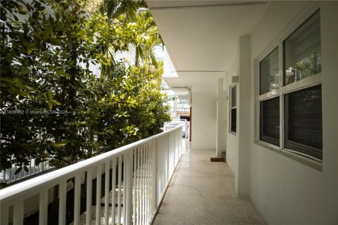 Apartment in Miami Beach, Florida 1 bedroom, 59.83 sq.m. № 1981208 - photo 26