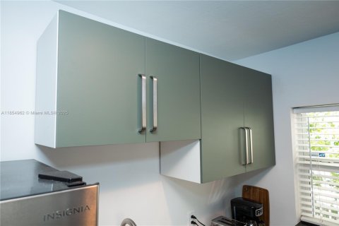 Apartment in Miami Beach, Florida 1 bedroom, 59.83 sq.m. № 1981208 - photo 19