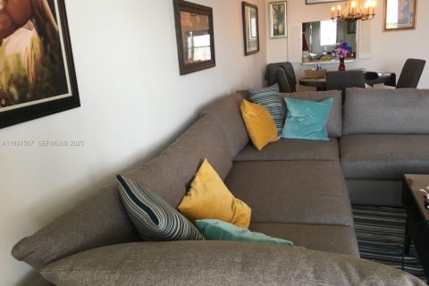 Купить кондоминиум в Майами, Флорида 1 спальня, 85.56м2, № 1990151 - фото 5