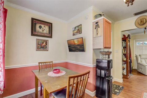 House in Winter Haven, Florida 2 bedrooms, 64.1 sq.m. № 2091942 - photo 11