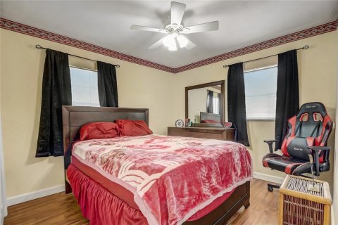 House in Winter Haven, Florida 2 bedrooms, 64.1 sq.m. № 2091942 - photo 16