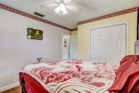 House in Winter Haven, Florida 2 bedrooms, 64.1 sq.m. № 2091942 - photo 17