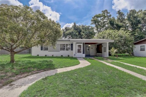 House in Winter Haven, Florida 2 bedrooms, 64.1 sq.m. № 2091942