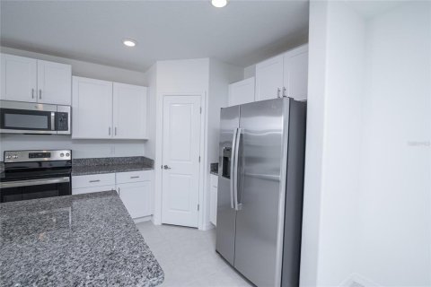 House in Lakeland, Florida 4 bedrooms, 187.29 sq.m. № 2135367 - photo 13