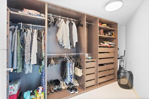 Купить кондоминиум в Майами, Флорида 2 спальни, 142.98м2, № 1964338 - фото 19