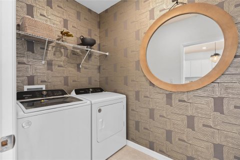 Townhouse in Winter Garden, Florida 3 bedrooms, 153.47 sq.m. № 2379307 - photo 18