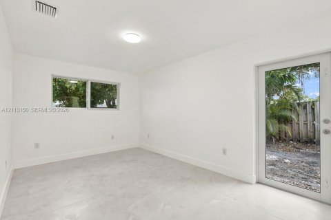 Villa ou maison à louer à Miami, Floride: 4 chambres, 122.45 m2 № 2434192 - photo 19