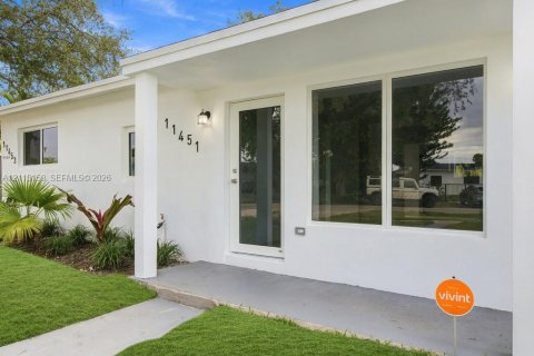 Villa ou maison à louer à Miami, Floride: 4 chambres, 122.45 m2 № 2434192 - photo 5