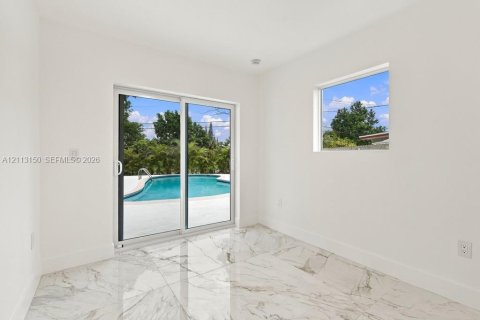 Villa ou maison à louer à Miami, Floride: 4 chambres, 122.45 m2 № 2434192 - photo 23