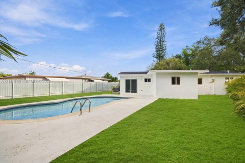 Villa ou maison à louer à Miami, Floride: 4 chambres, 122.45 m2 № 2434192 - photo 28