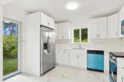 Villa ou maison à louer à Miami, Floride: 4 chambres, 122.45 m2 № 2434192 - photo 12