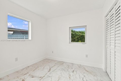 Villa ou maison à louer à Miami, Floride: 4 chambres, 122.45 m2 № 2434192 - photo 24