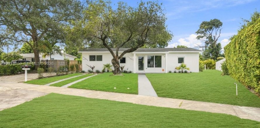 Villa ou maison à Miami, Floride 4 chambres, 122.45 m2 № 2434192