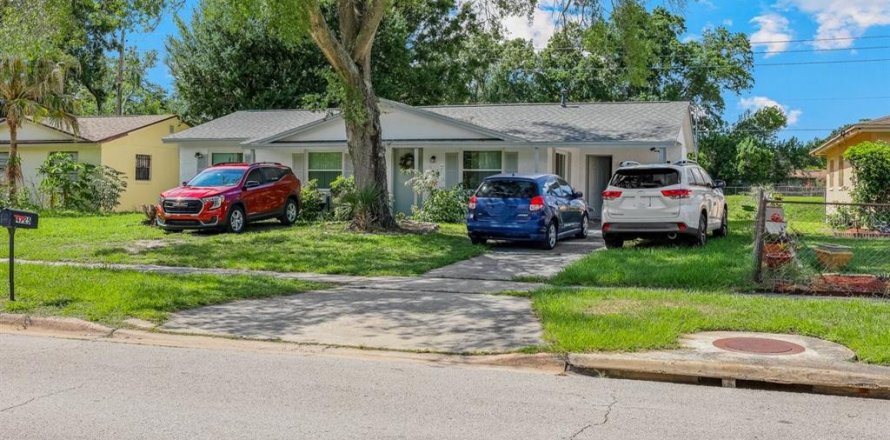 Villa ou maison à Orlando, Floride 3 chambres, 114.92 m2 № 2156261