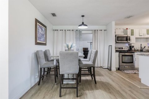 Villa ou maison à vendre à Orlando, Floride: 3 chambres, 114.92 m2 № 2156261 - photo 4