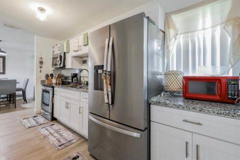 Villa ou maison à vendre à Orlando, Floride: 3 chambres, 114.92 m2 № 2156261 - photo 6