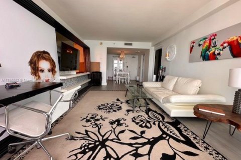 Copropriété à louer à Miami Beach, Floride: 1 chambre, 64.66 m2 № 1729060 - photo 2