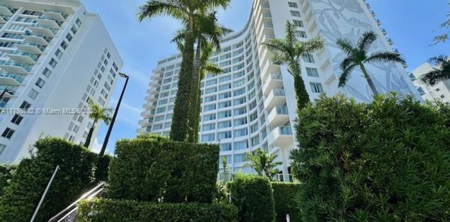 Condominio en Miami Beach, Florida, 1 dormitorio № 1729060