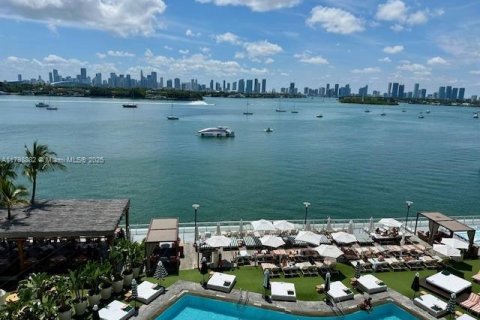 Copropriété à louer à Miami Beach, Floride: 1 chambre, 64.66 m2 № 1729060 - photo 6