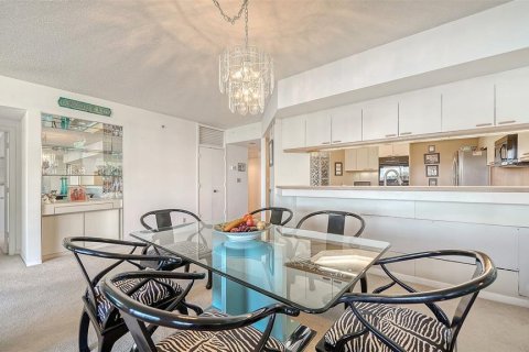 Condo in Longboat Key, Florida, 3 bedrooms  № 2424438 - photo 30