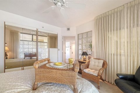 Condo in Longboat Key, Florida, 3 bedrooms  № 2424438 - photo 18