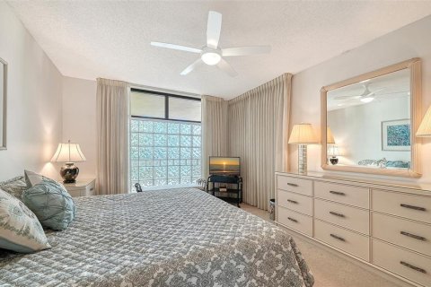 Condo in Longboat Key, Florida, 3 bedrooms  № 2424438 - photo 16