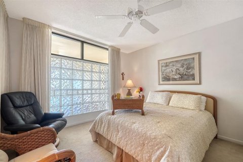 Condo in Longboat Key, Florida, 3 bedrooms  № 2424438 - photo 19