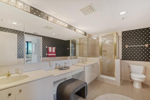 Condo in Longboat Key, Florida, 3 bedrooms  № 2424438 - photo 13