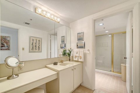 Condo in Longboat Key, Florida, 3 bedrooms  № 2424438 - photo 15