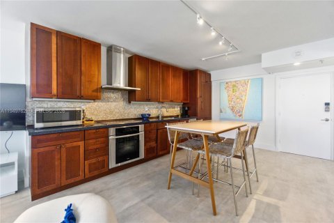 Copropriété à louer à Miami Beach, Floride: 2 chambres, 110.55 m2 № 2153048 - photo 7