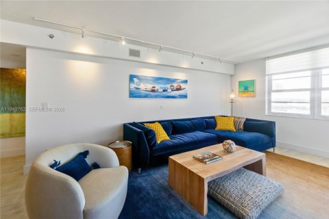 Copropriété à louer à Miami Beach, Floride: 2 chambres, 110.55 m2 № 2153048 - photo 4