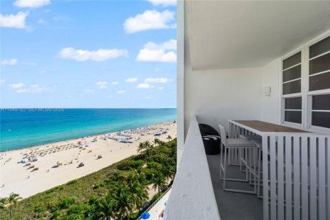 Copropriété à louer à Miami Beach, Floride: 2 chambres, 110.55 m2 № 2153048 - photo 25