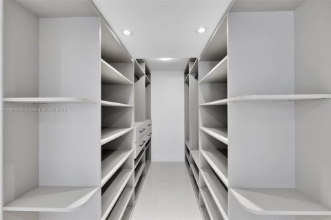 Condominio en venta en Hallandale Beach, Florida, 2 dormitorios, 102.19 m2 № 2015614 - foto 21