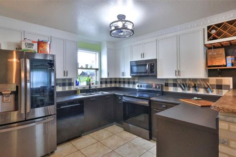 House in Edgewater, Florida 3 bedrooms, 96.62 sq.m. № 2324725 - photo 7
