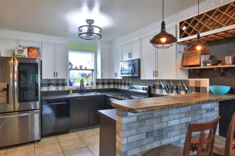House in Edgewater, Florida 3 bedrooms, 96.62 sq.m. № 2324725 - photo 8