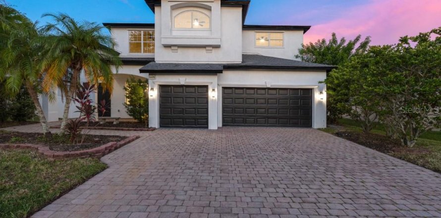 House in Sarasota, Florida 5 bedrooms, 309.27 sq.m. № 1884539