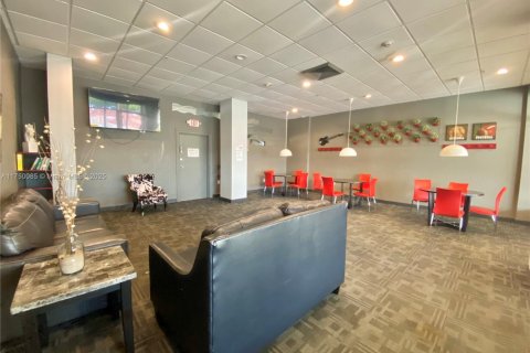 Снять в аренду кондоминиум в Санни-Айлс-Бич, Флорида 1 спальня, 66.89м2, № 1693431 - фото 23