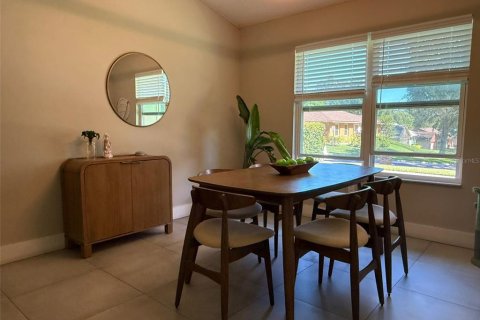 Casa en venta en Orlando, Florida, 4 dormitorios, 192.31 m2 № 2143349 - foto 14